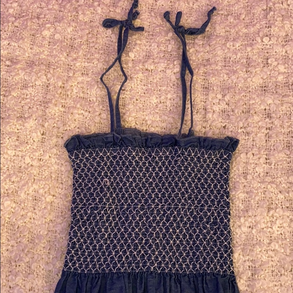 ruffled form fitting top